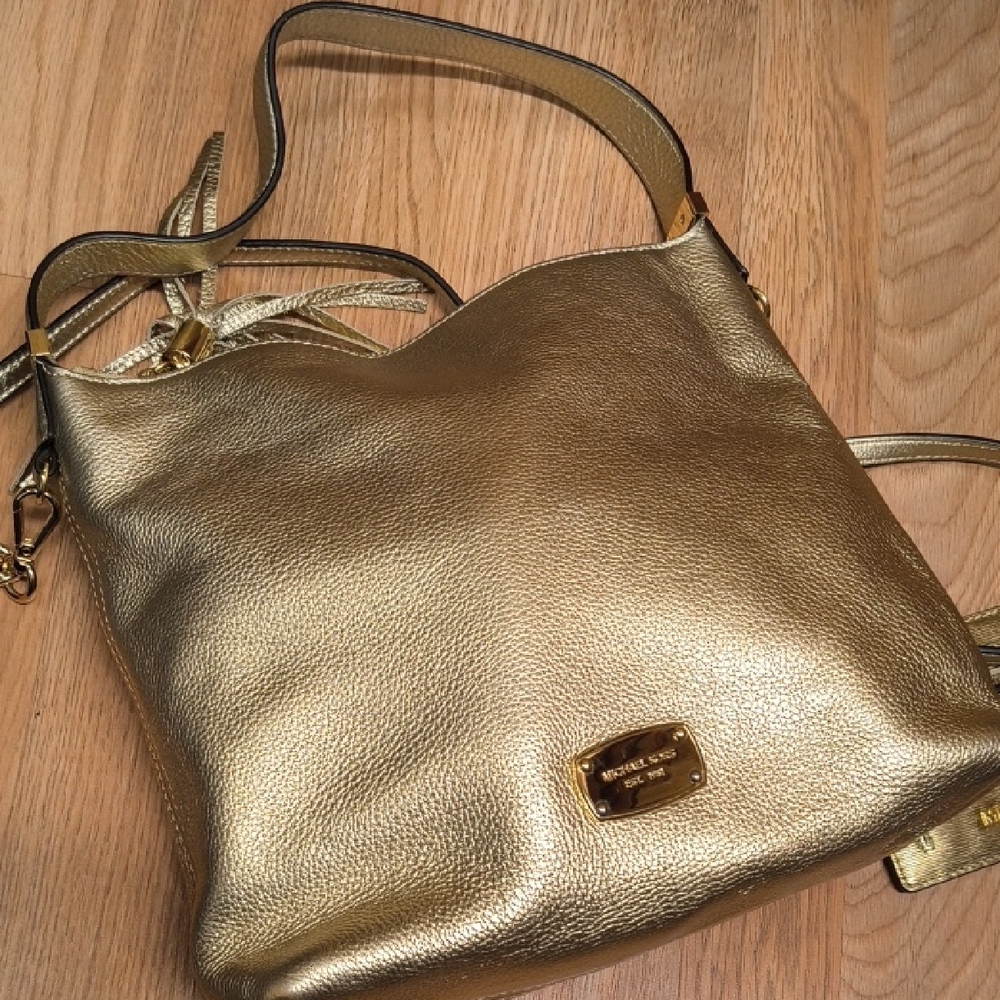 Michael Kors Gold Leather Shoulder Bag & Card Holder 😍 Shimmery 😍 - Picture 3 of 16